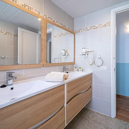 Casa Dyala, * פוארטו דל כרמן